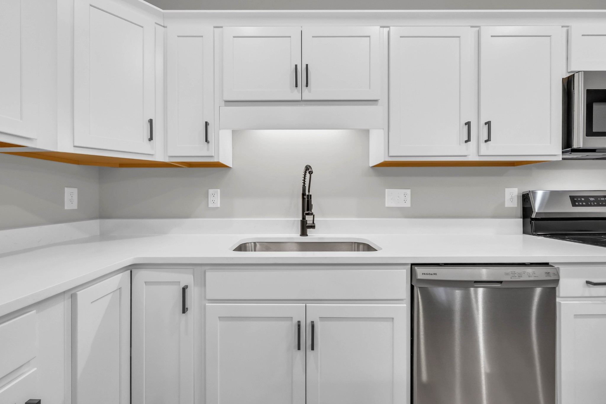 1402 Jonathan Wade Circle Property Photo 17
