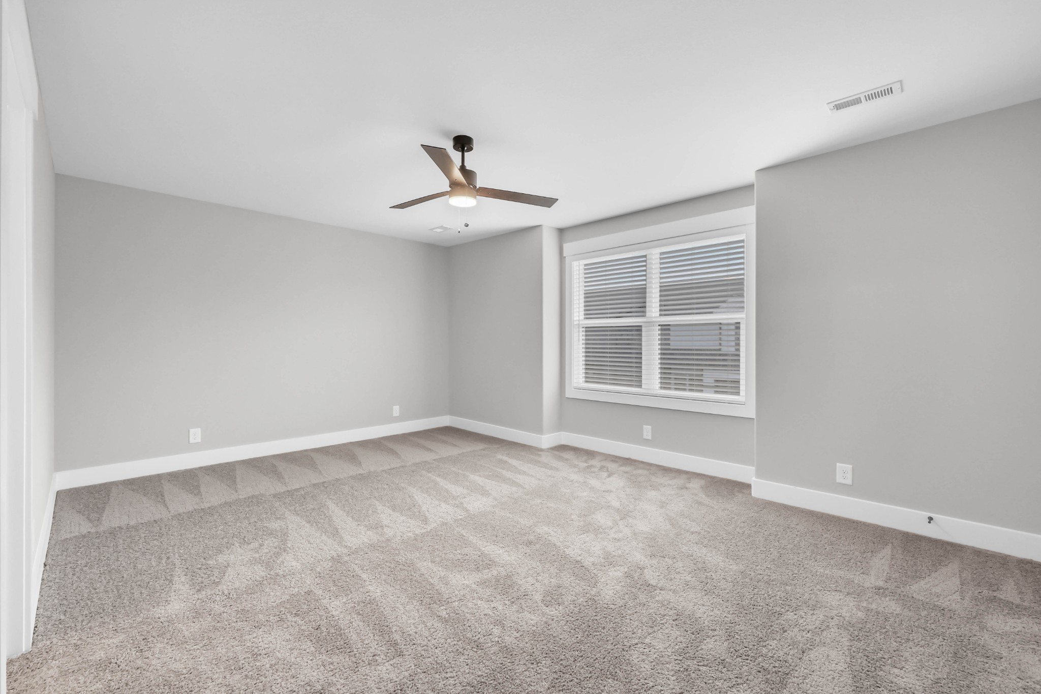 1402 Jonathan Wade Circle Property Photo 19