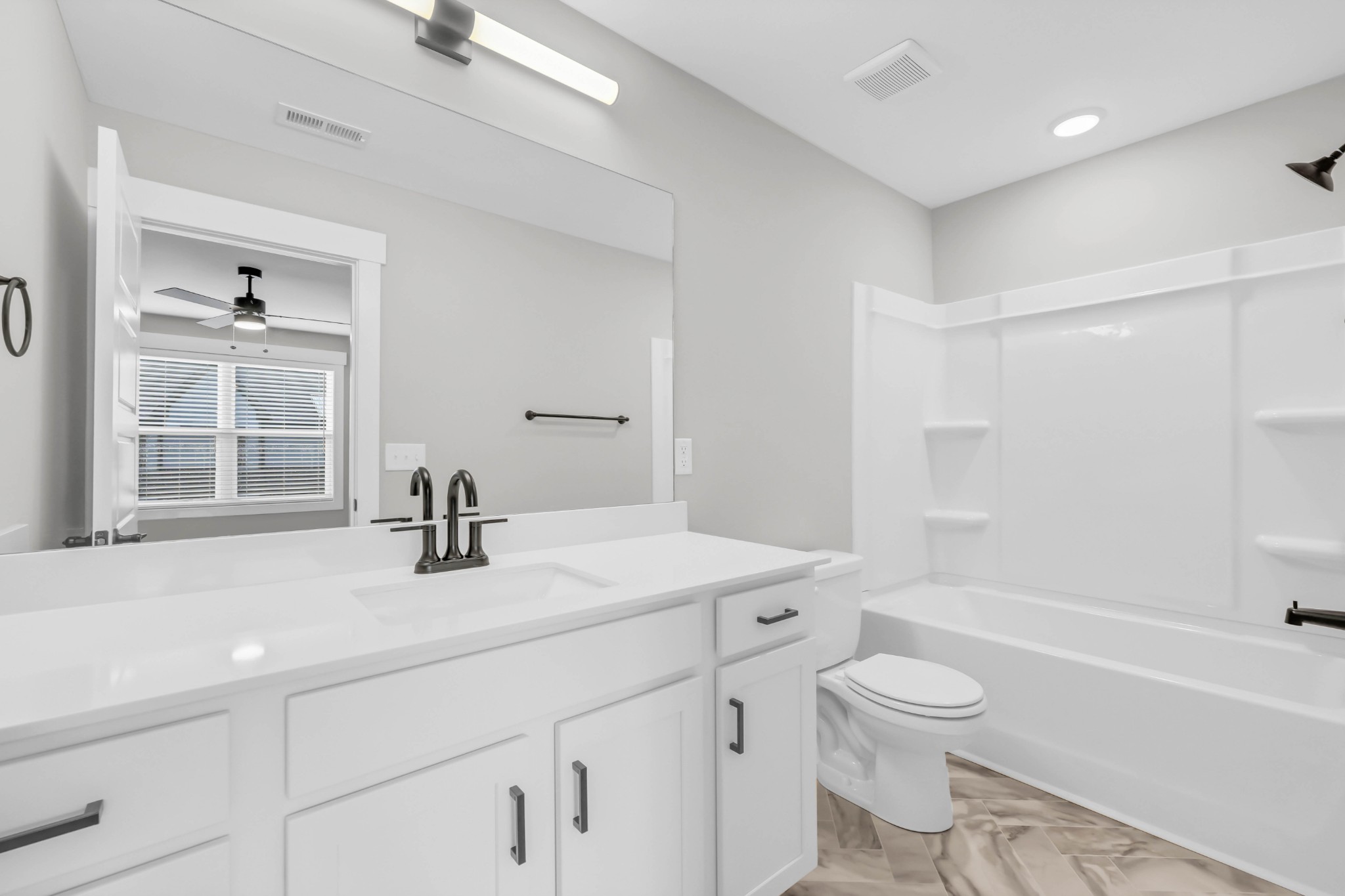 1402 Jonathan Wade Circle Property Photo 21