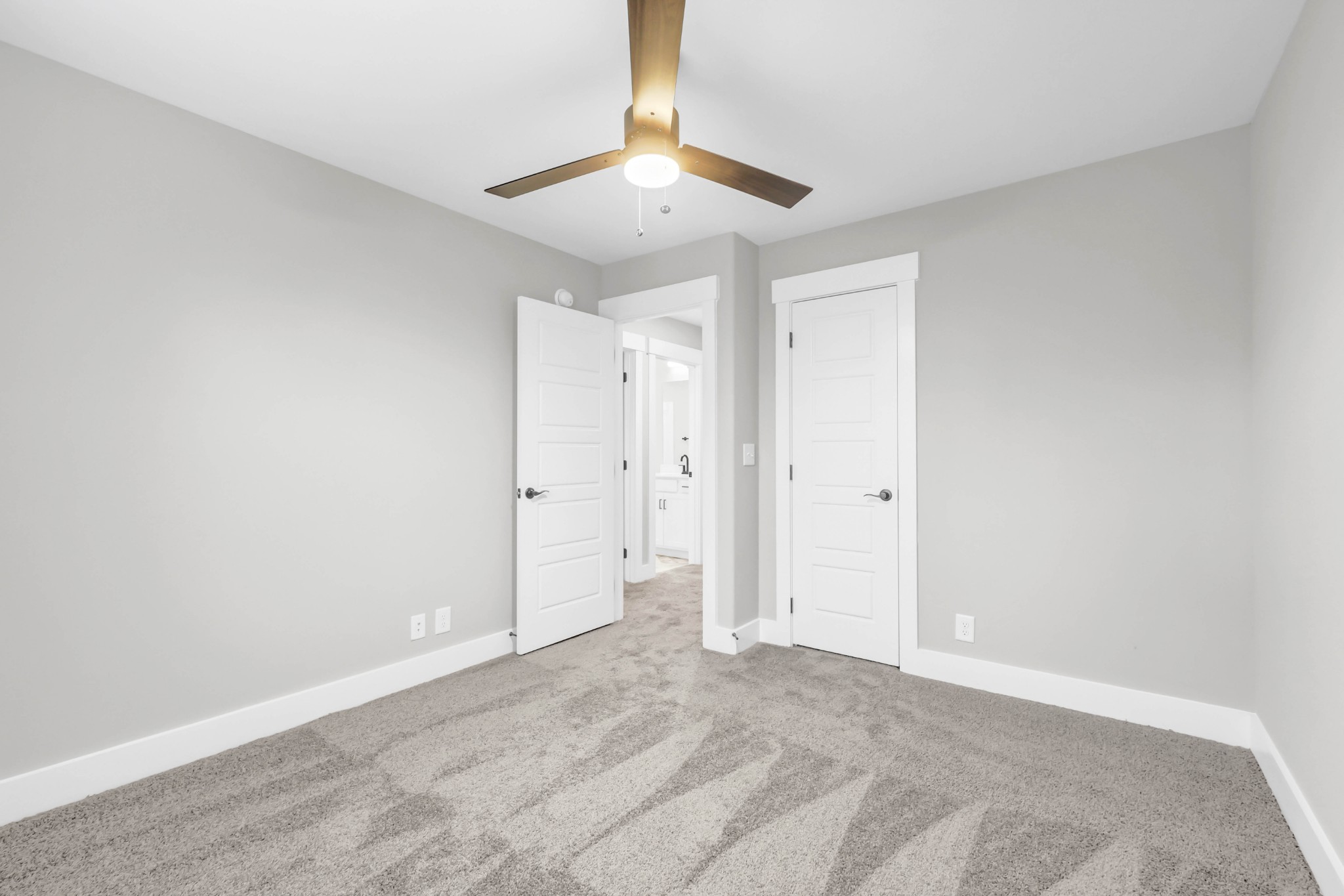 1402 Jonathan Wade Circle Property Photo 24