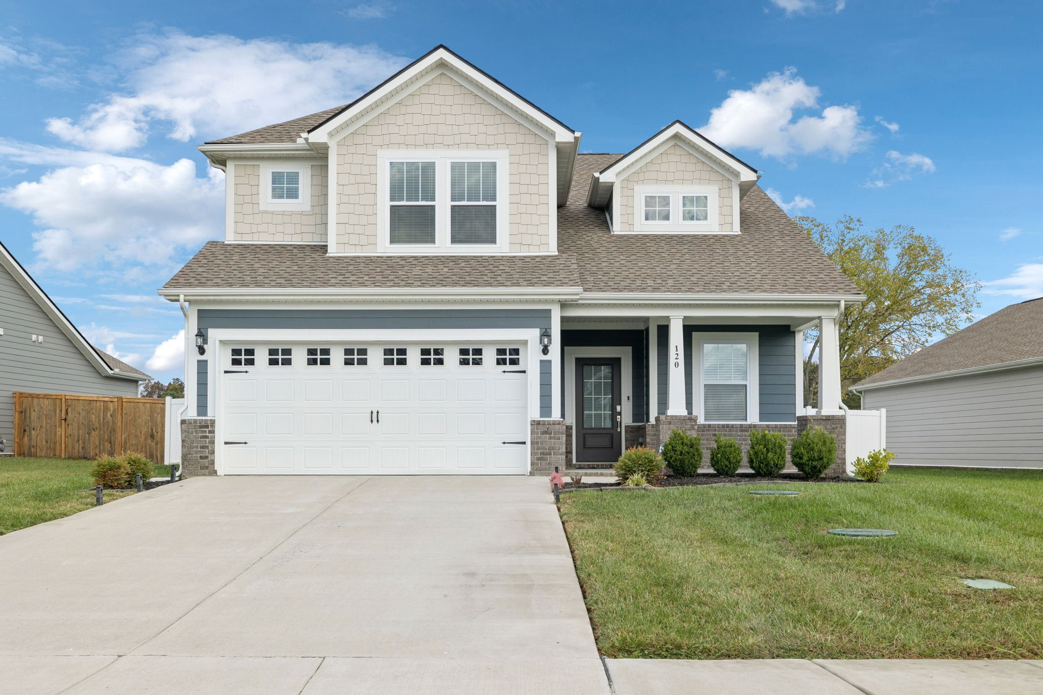 120 Ravens Crest Ave Property Photo 1