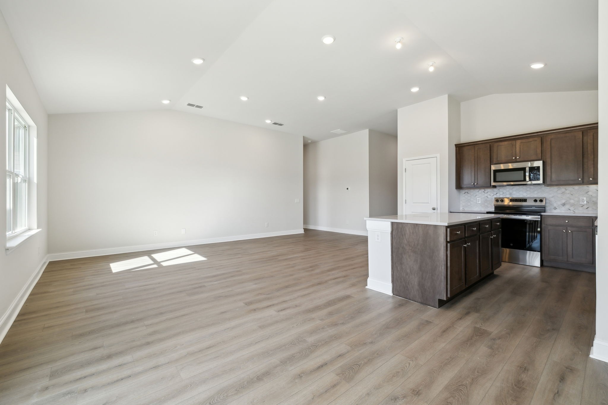 223 Limestone Way Property Photo 6