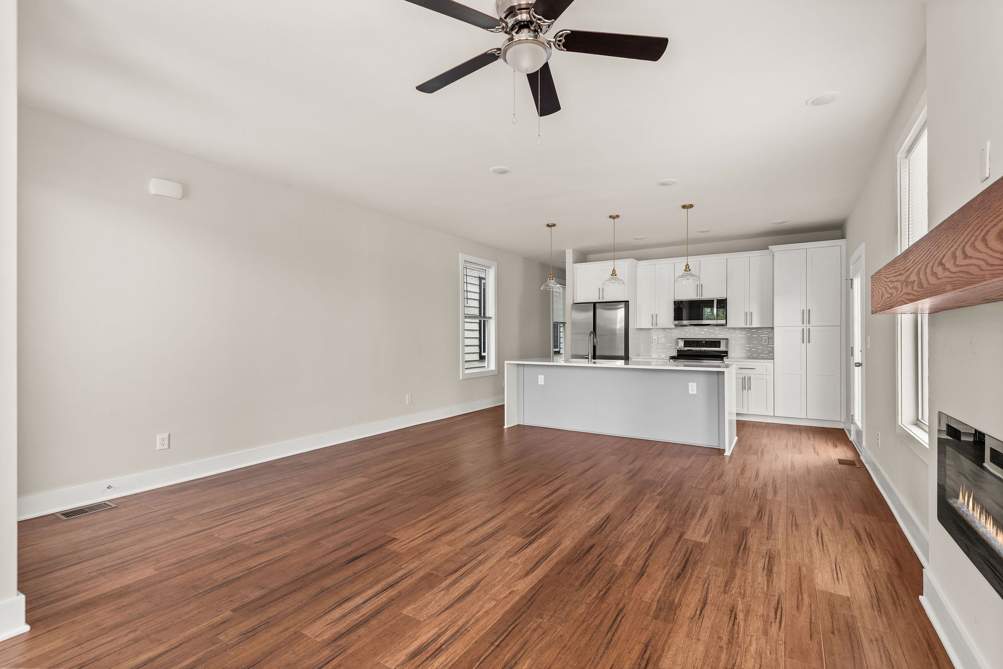 298 Prince Ave Property Photo 7