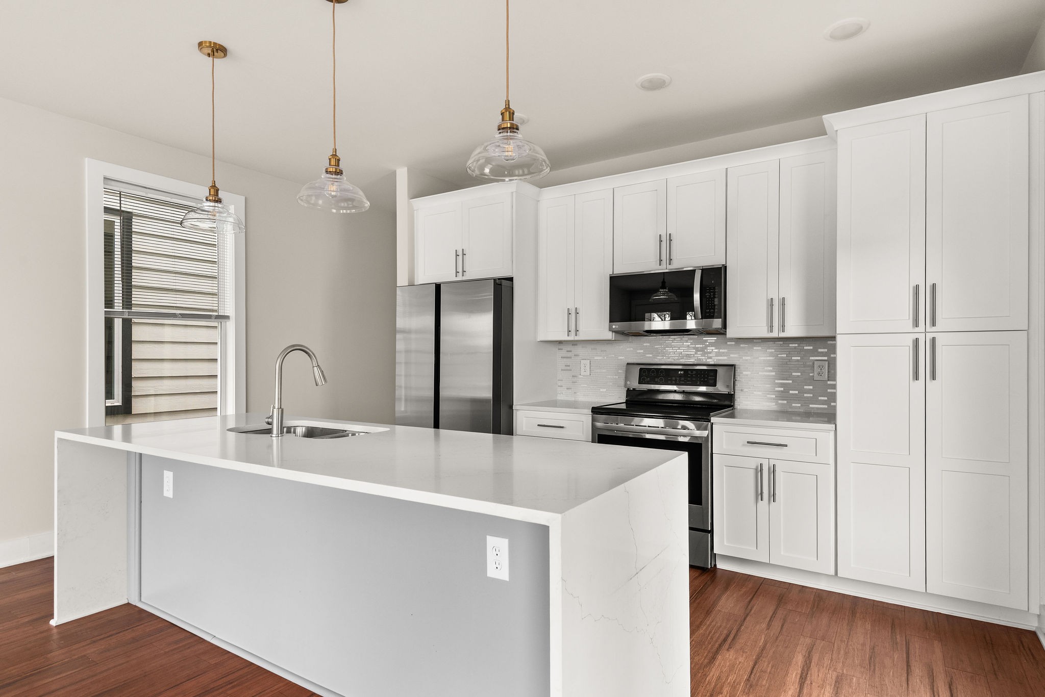 298 Prince Ave Property Photo 13