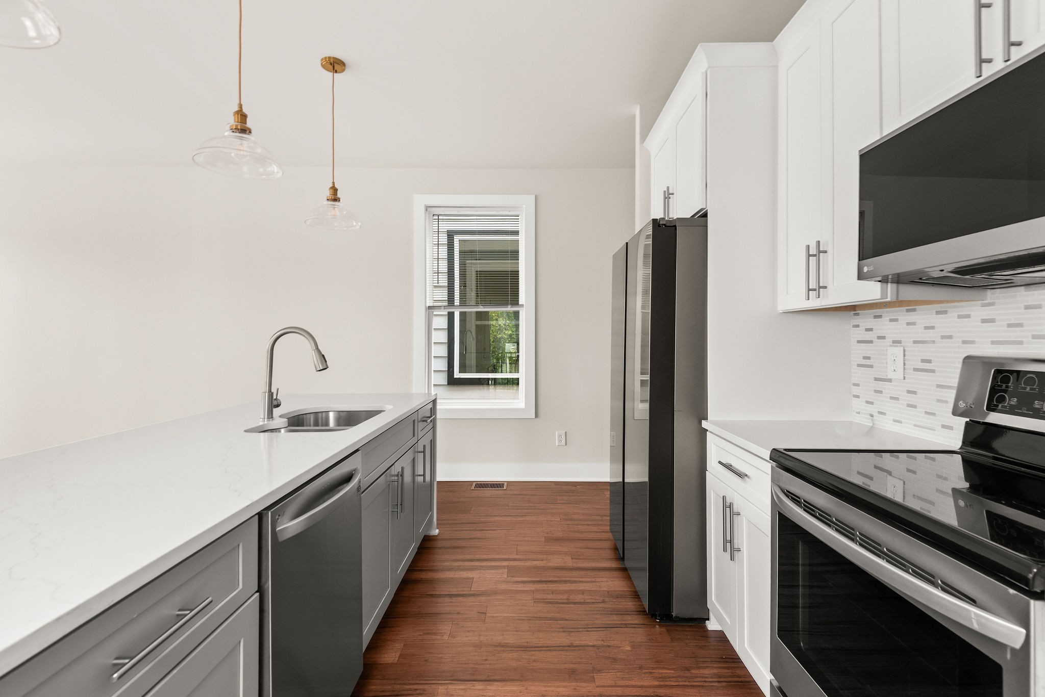 298 Prince Ave Property Photo 14