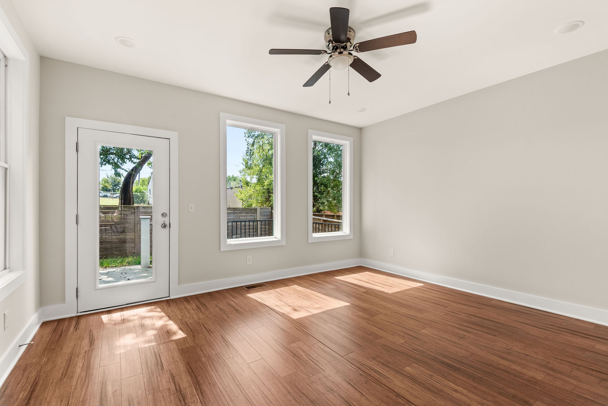 298 Prince Ave Property Photo 16