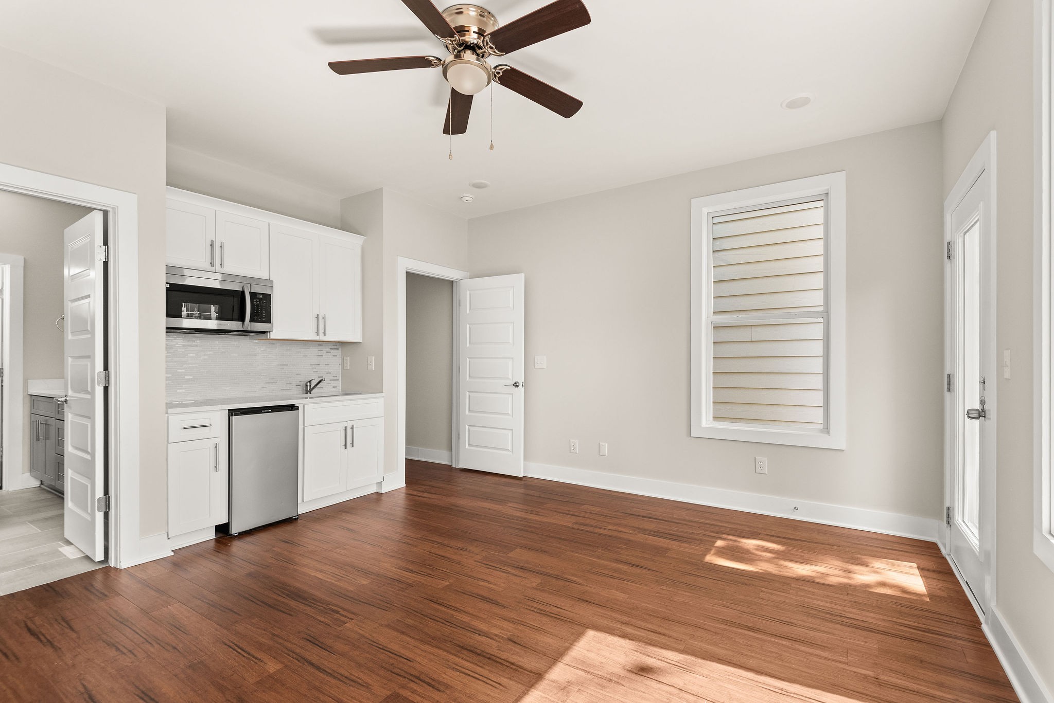 298 Prince Ave Property Photo 17