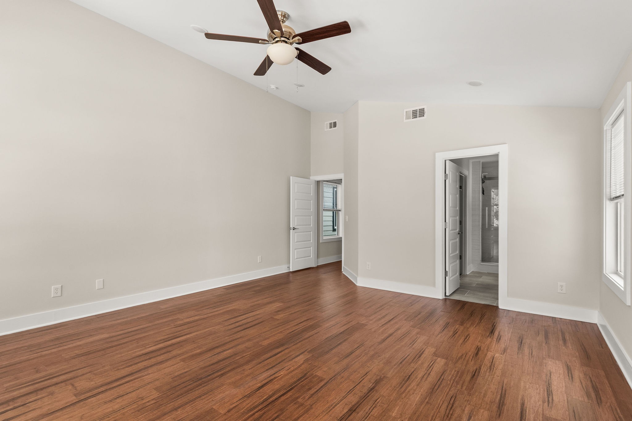 298 Prince Ave Property Photo 23