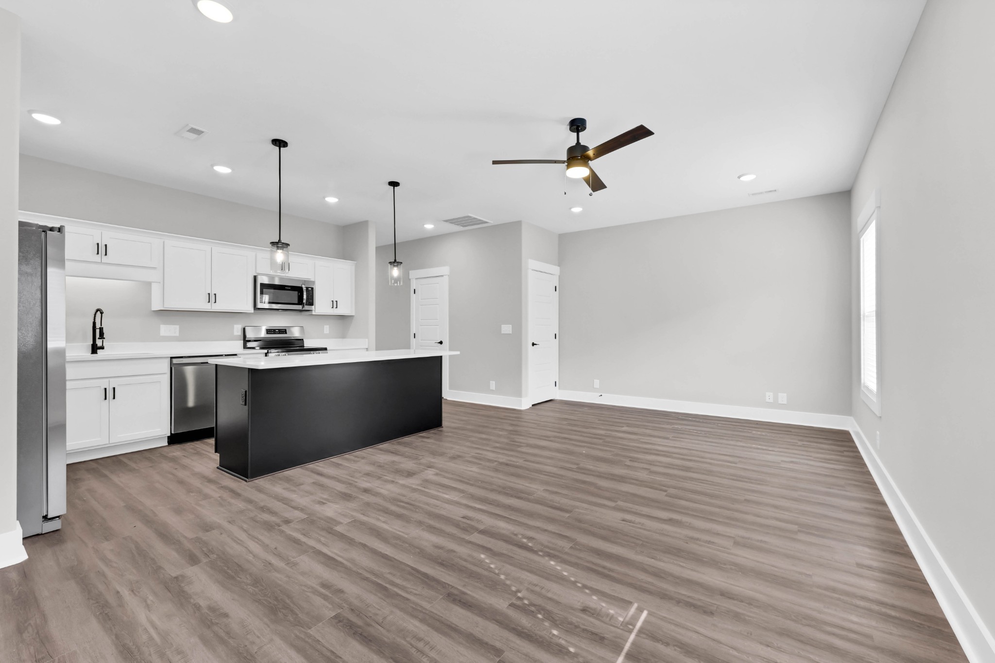 1304 Jonathan Wade Circle Property Photo 12