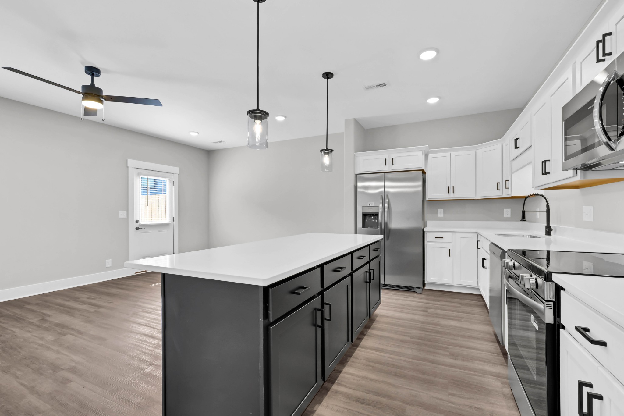 1304 Jonathan Wade Circle Property Photo 16