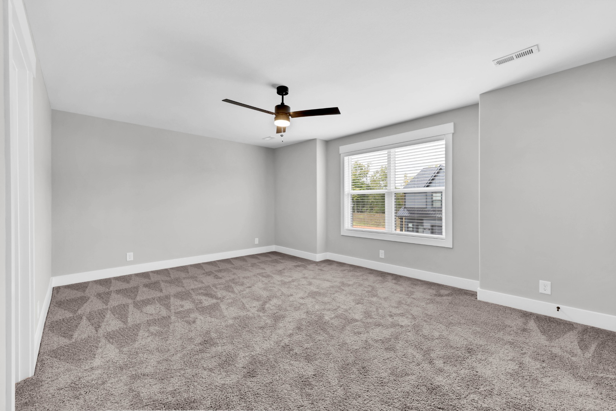 1304 Jonathan Wade Circle Property Photo 19