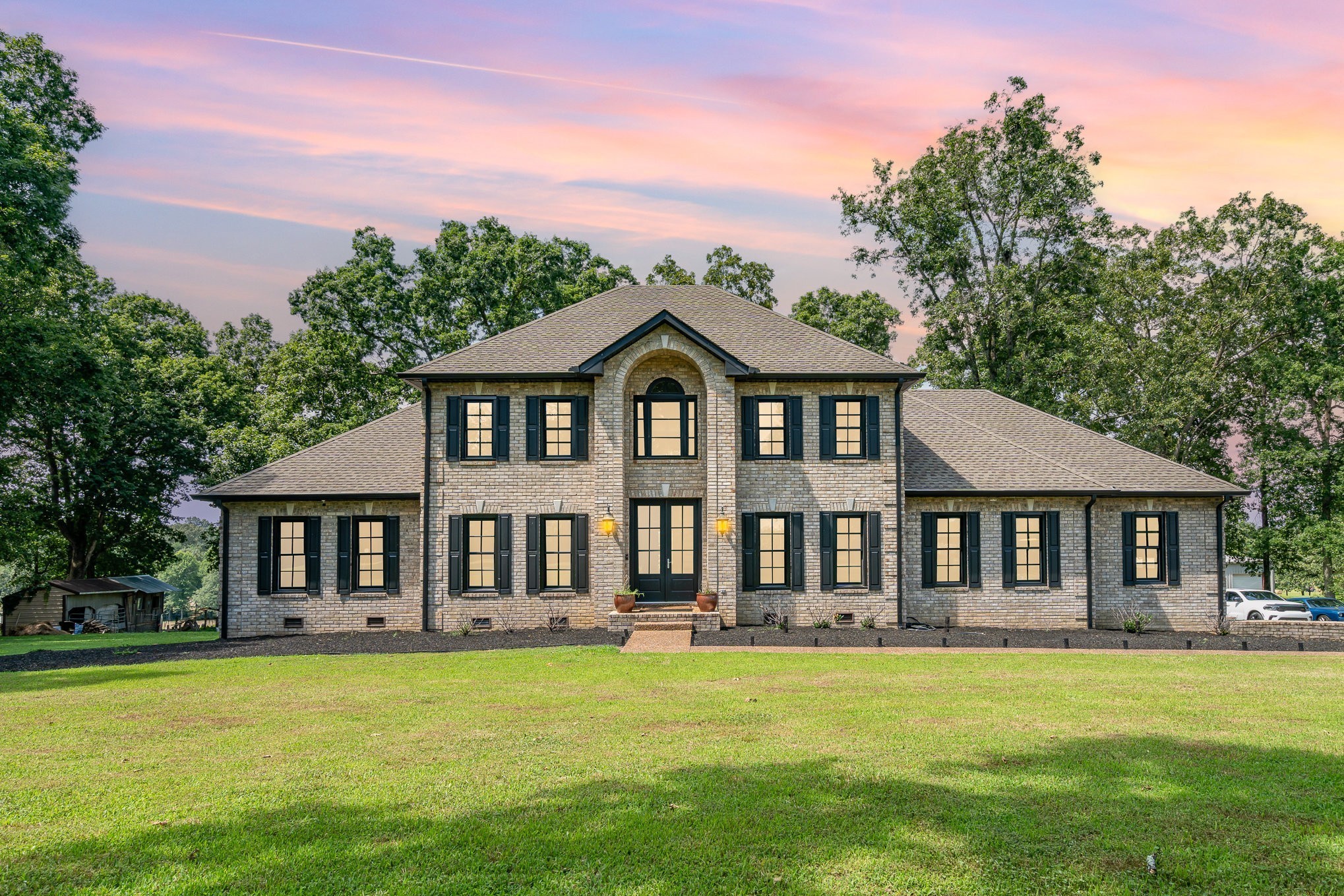 1640 Eno Rd Property Photo 2