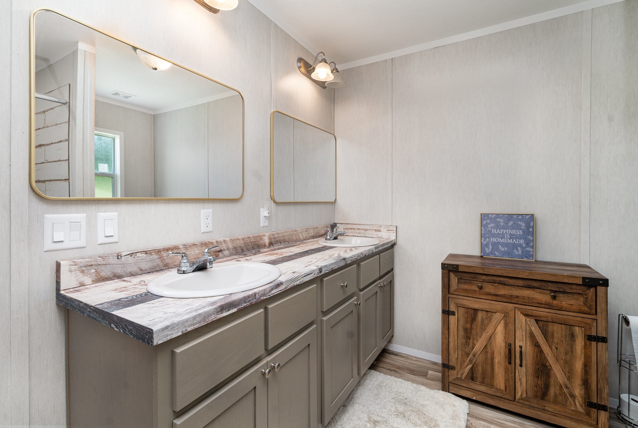 1640 Eno Rd Property Photo 48