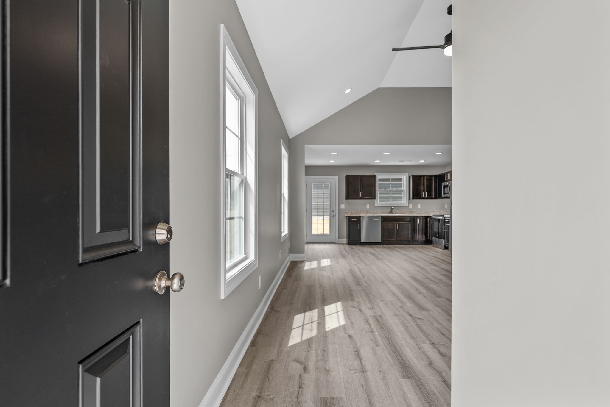 201 Pineridge Dr Property Photo 4