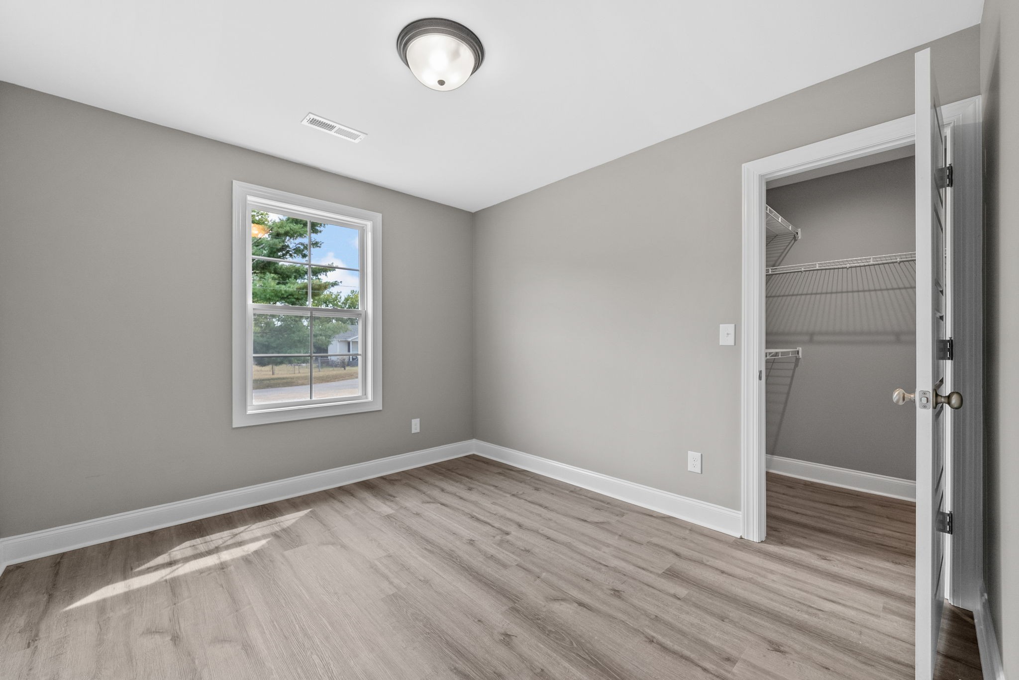 201 Pineridge Dr Property Photo 16