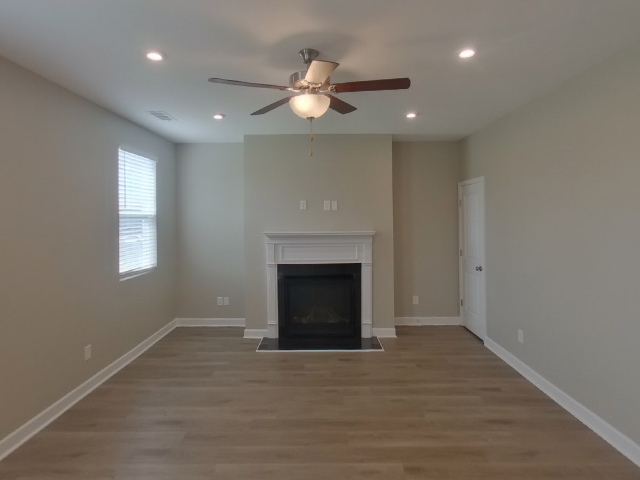 105 Davenport Dr Property Photo 2