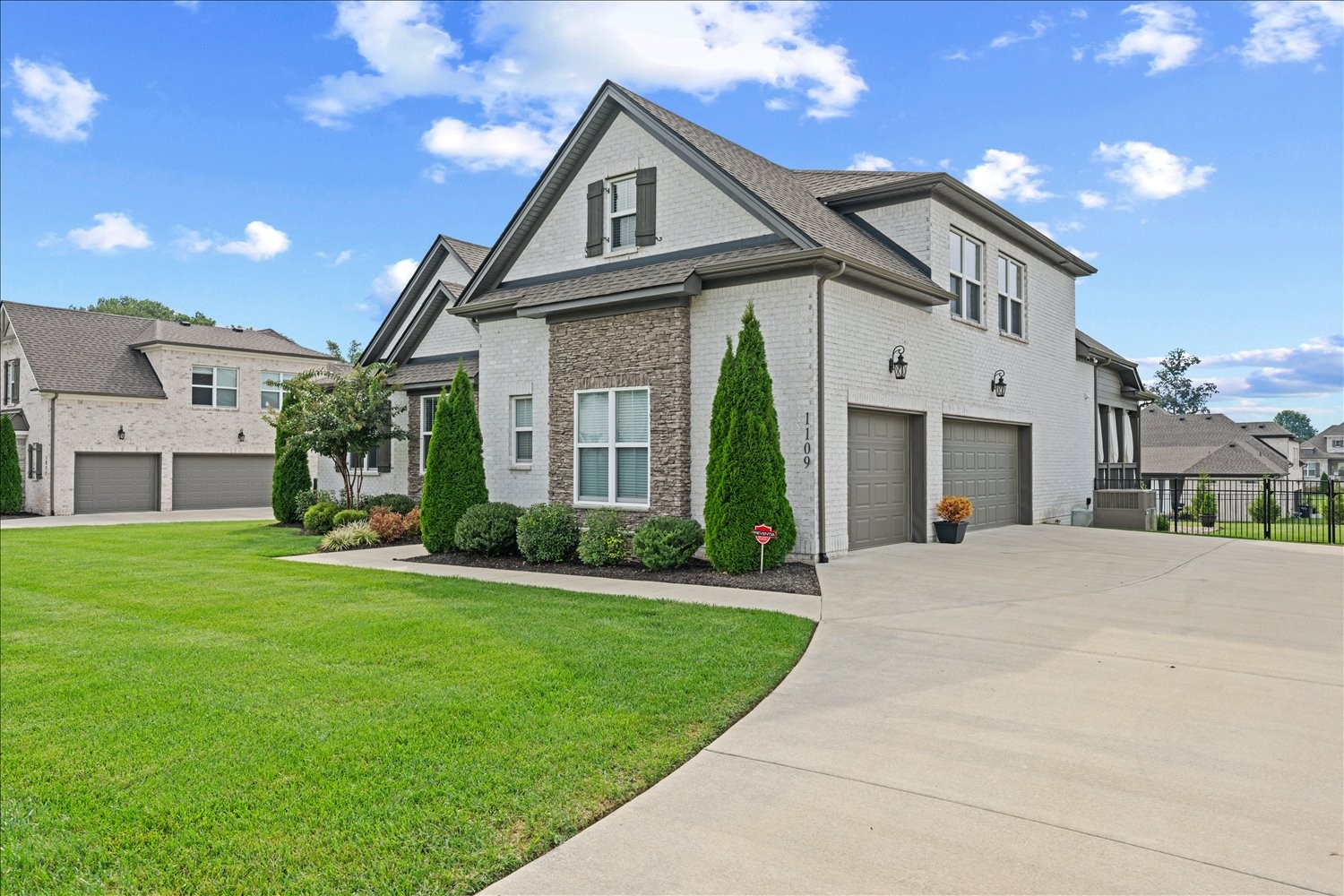 1109 Pretender Way Property Photo 3