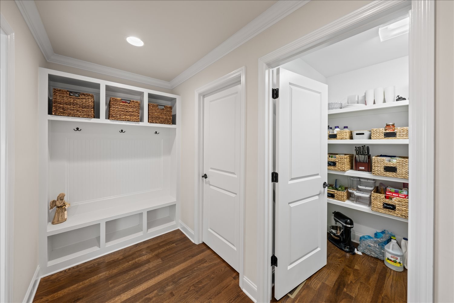 1109 Pretender Way Property Photo 15