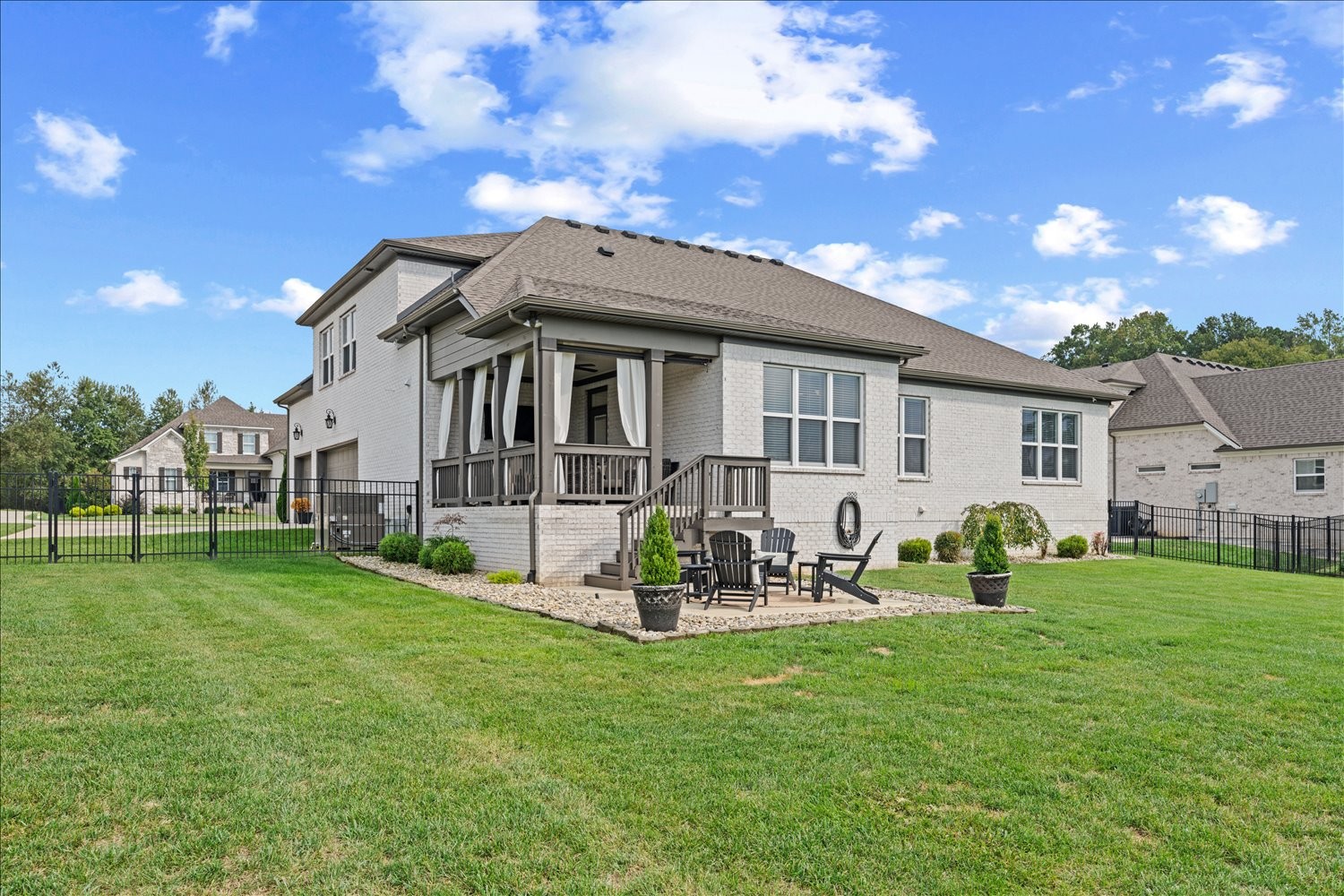 1109 Pretender Way Property Photo 32