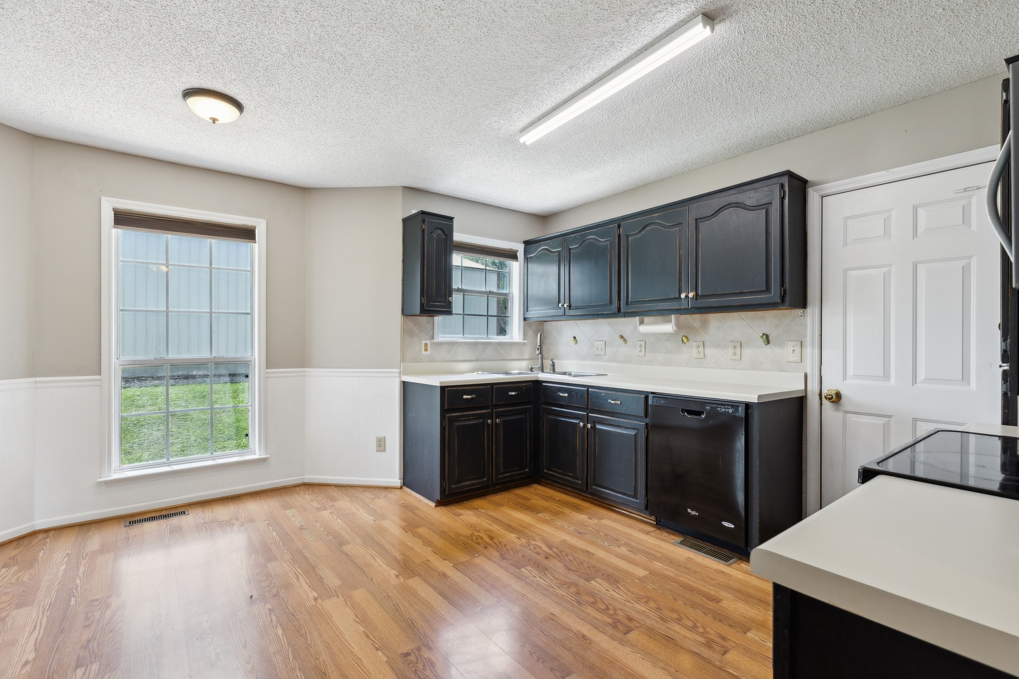 920 Bedford Pl Property Photo 5