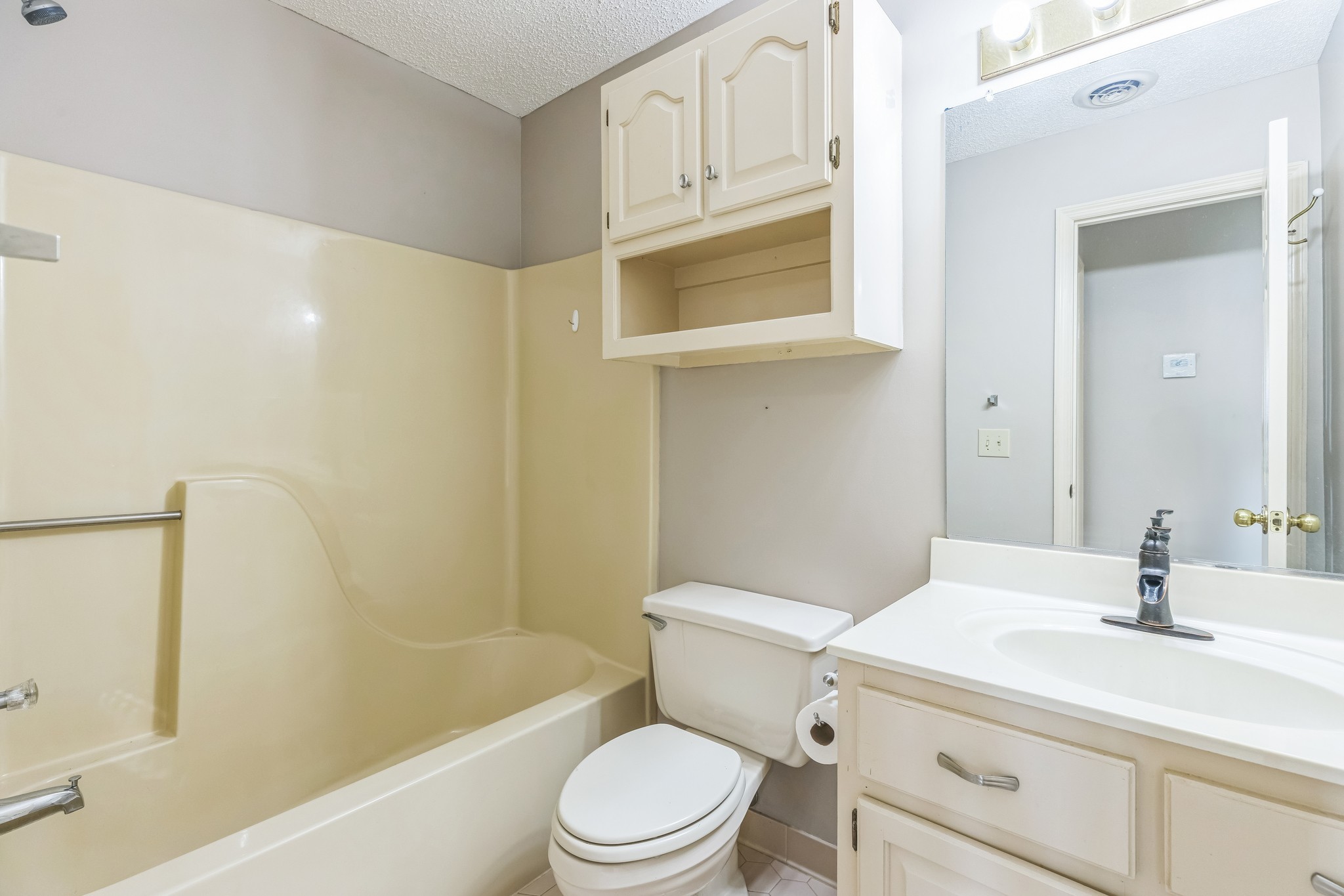 920 Bedford Pl Property Photo 10