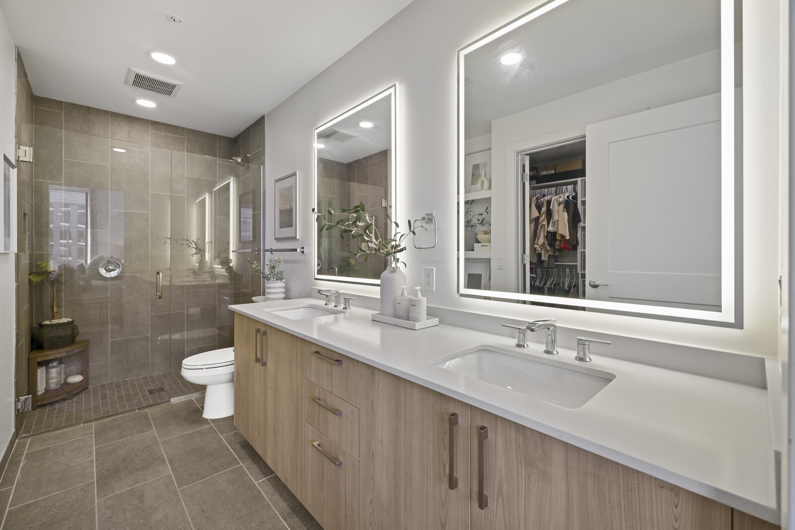 1212 Demonbreun St Property Photo 15