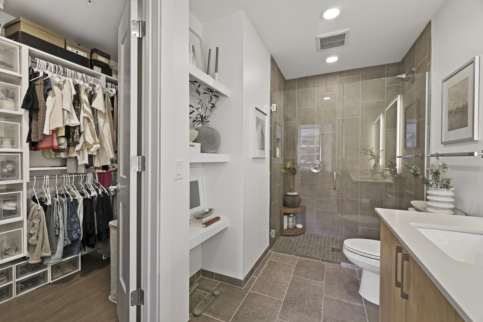 1212 Demonbreun St Property Photo 16