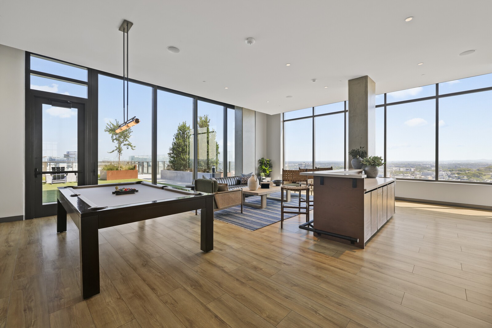 1212 Demonbreun St Property Photo 22