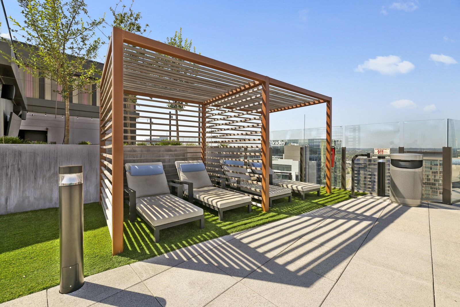 1212 Demonbreun St Property Photo 33