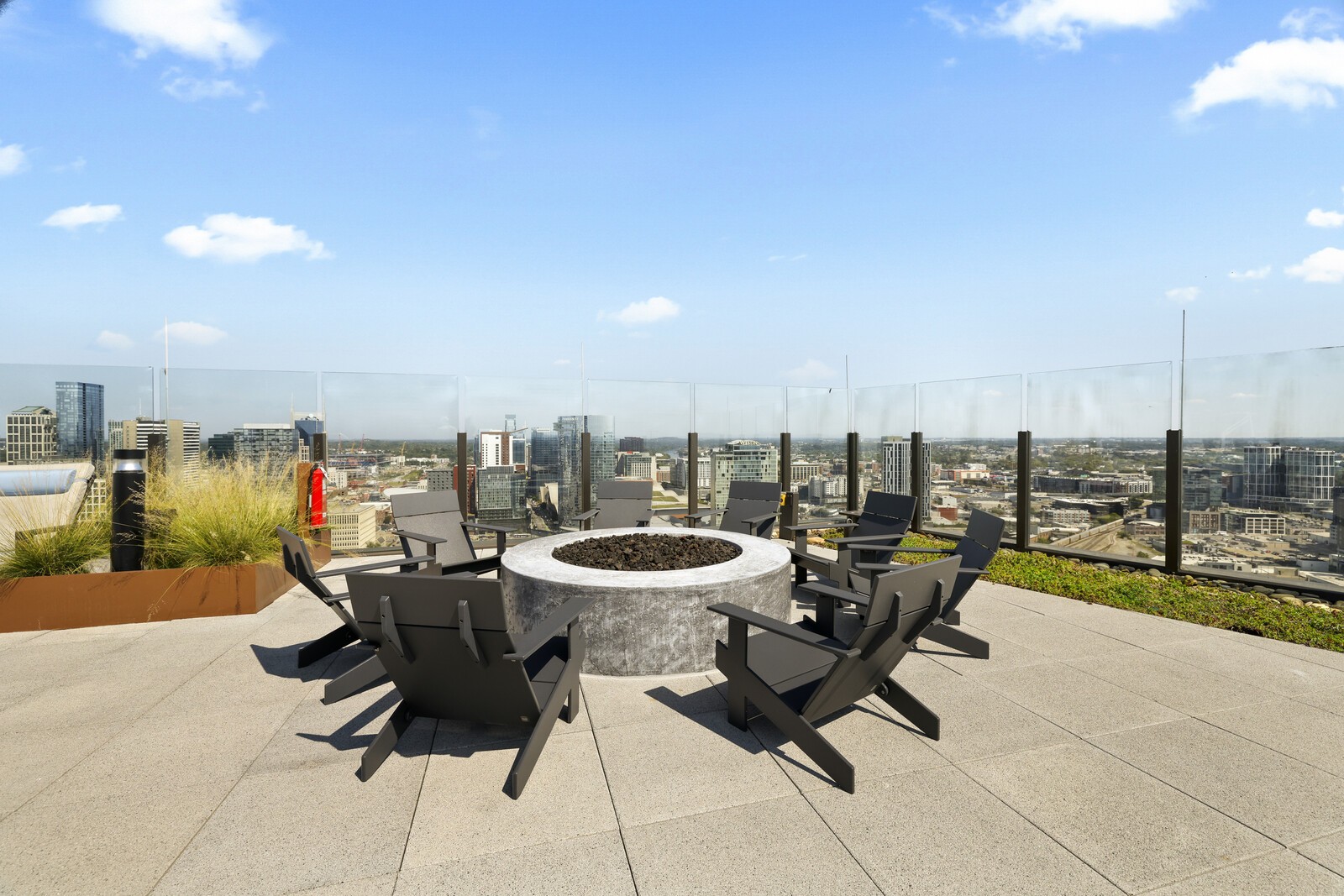 1212 Demonbreun St Property Photo 34