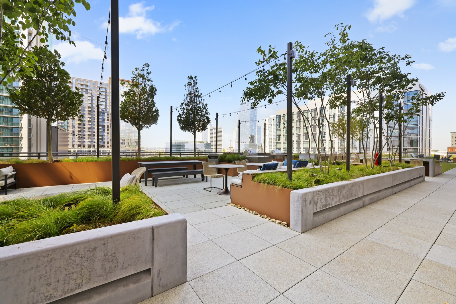 1212 Demonbreun St Property Photo 37