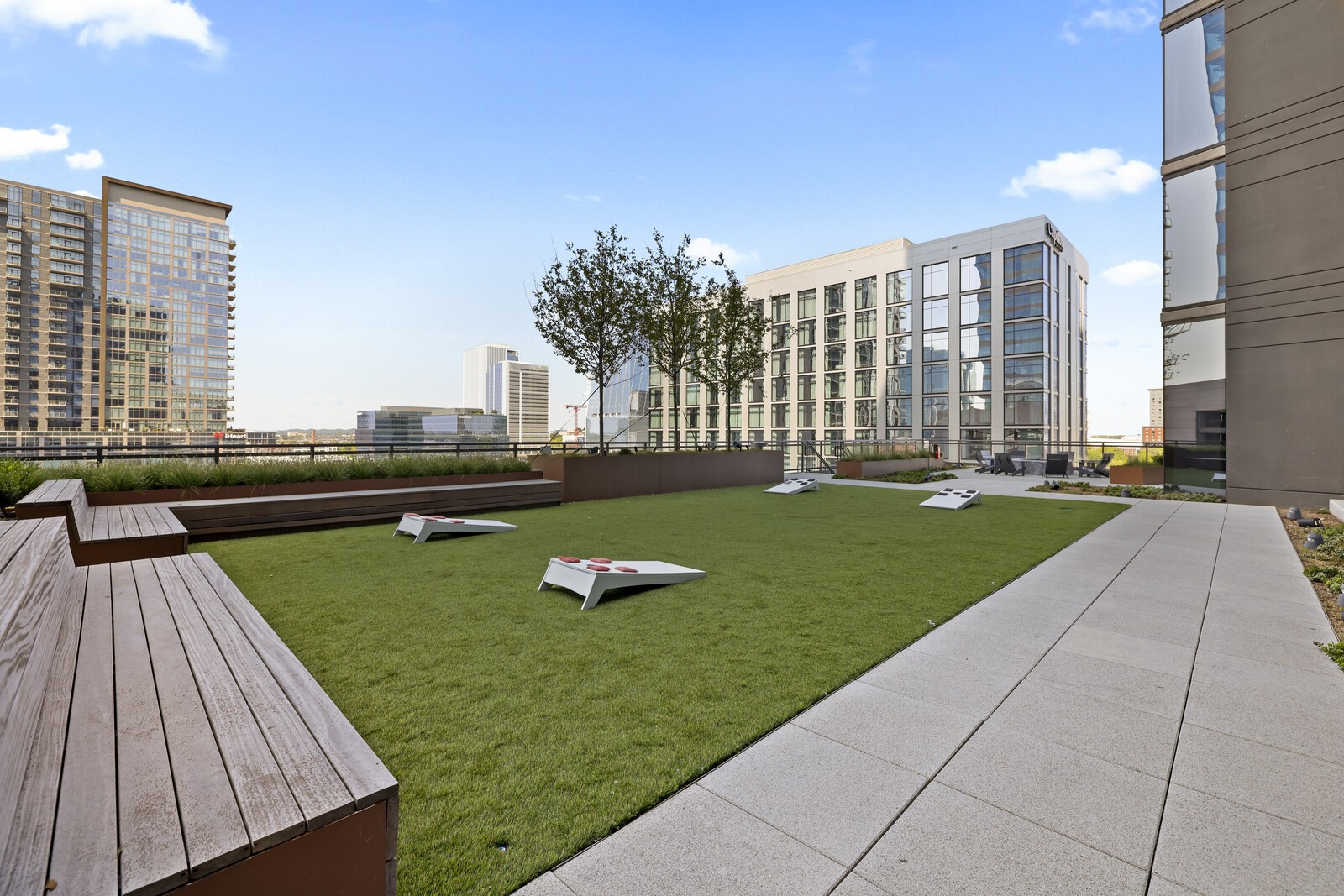 1212 Demonbreun St Property Photo 38