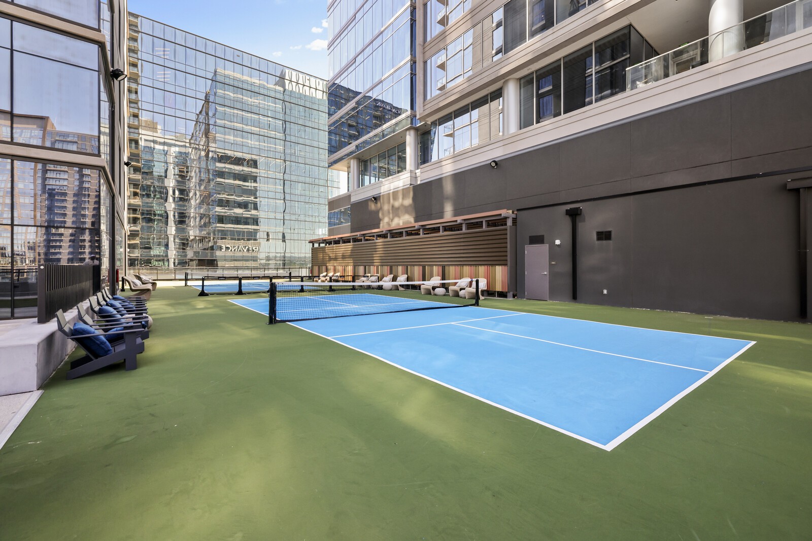 1212 Demonbreun St Property Photo 39