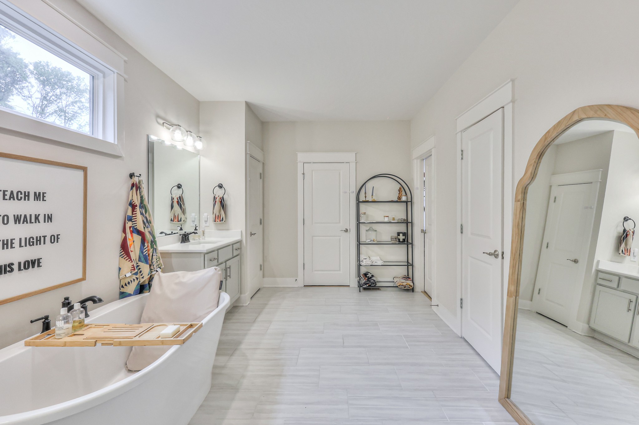 5611 Carney Ln Property Photo 34