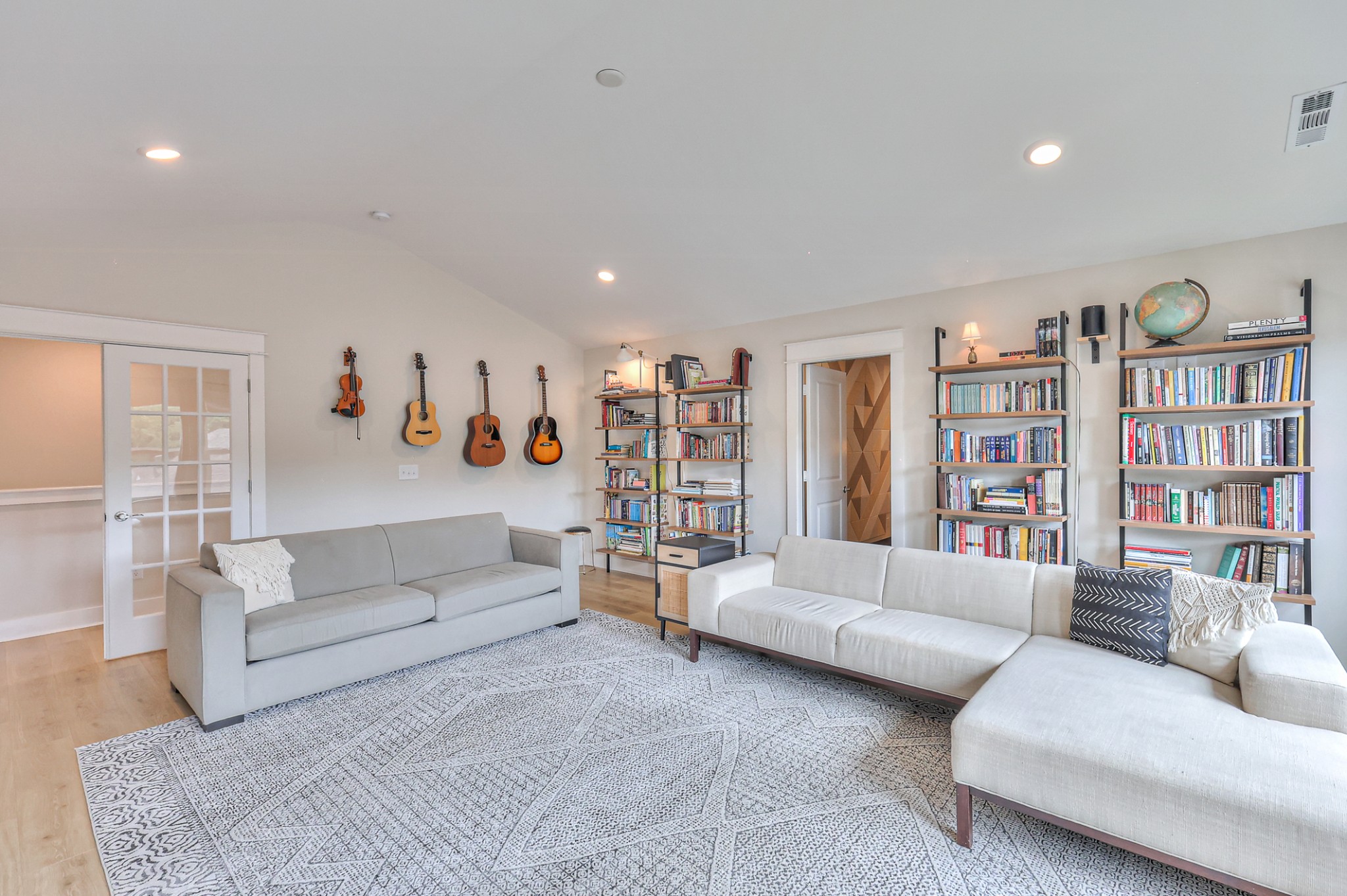 5611 Carney Ln Property Photo 44