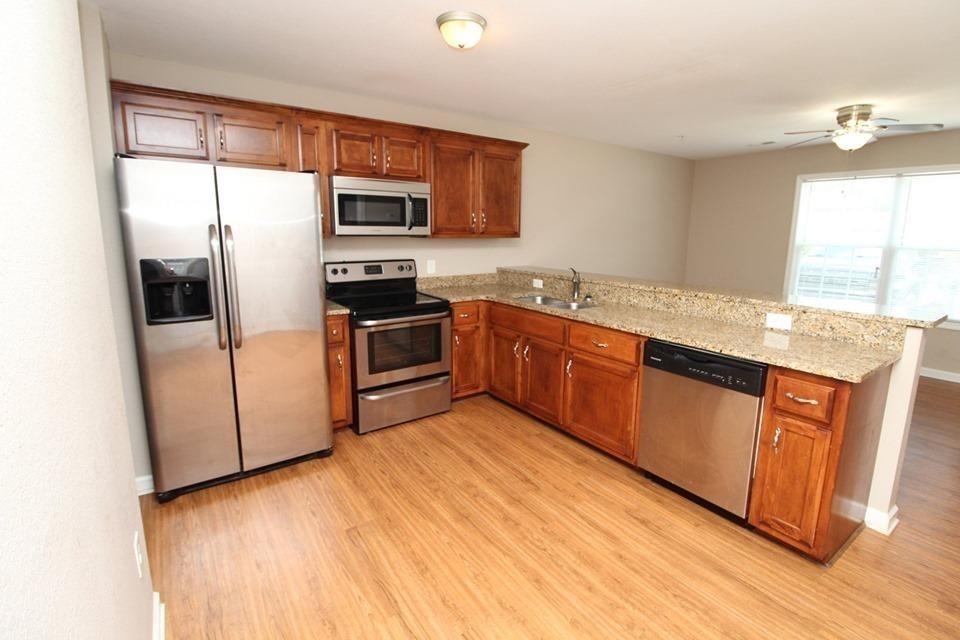 704 Donelson Parkway Property Photo 3