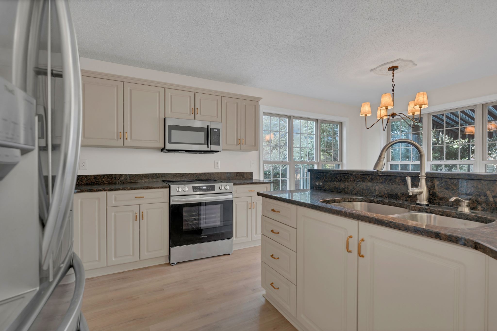 227 White Cloud Trl Property Photo 3