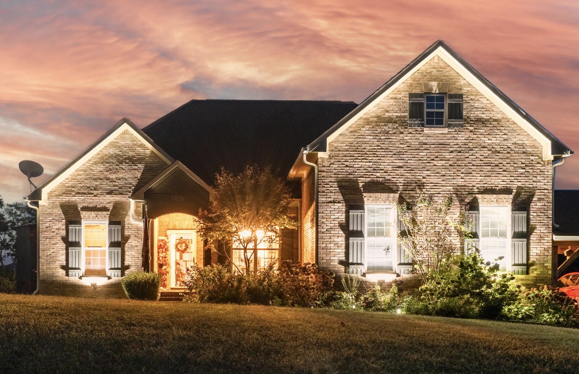 1855 Lochlann Dr Property Photo 1