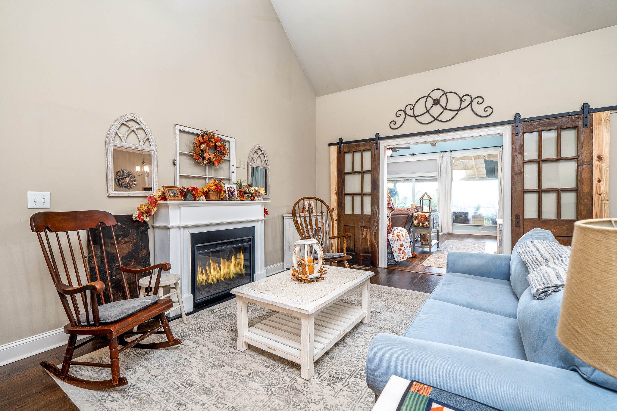 1855 Lochlann Dr Property Photo 4