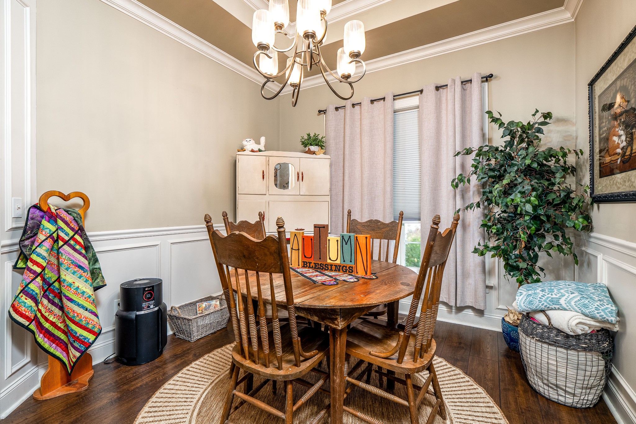 1855 Lochlann Dr Property Photo 7