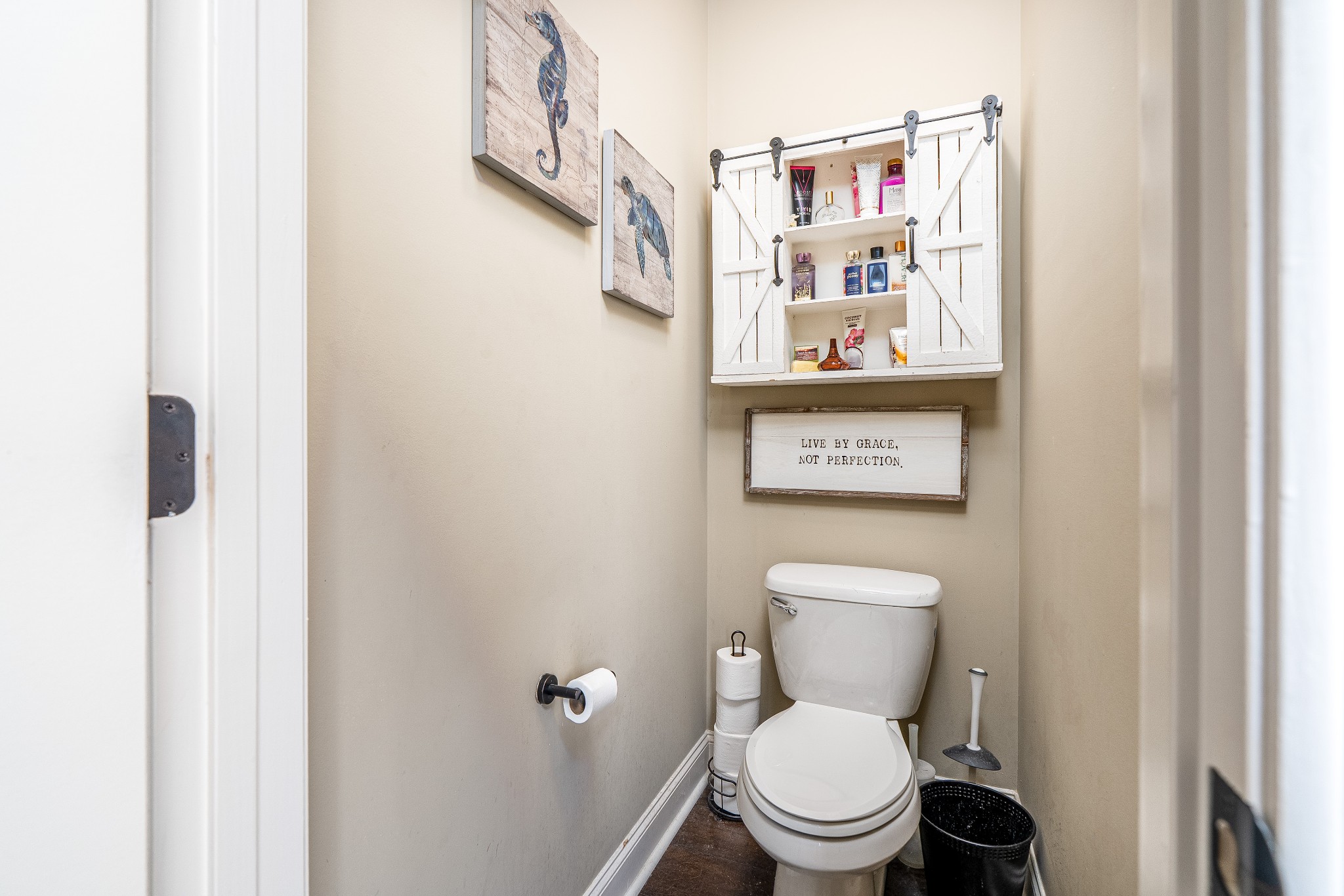 1855 Lochlann Dr Property Photo 17