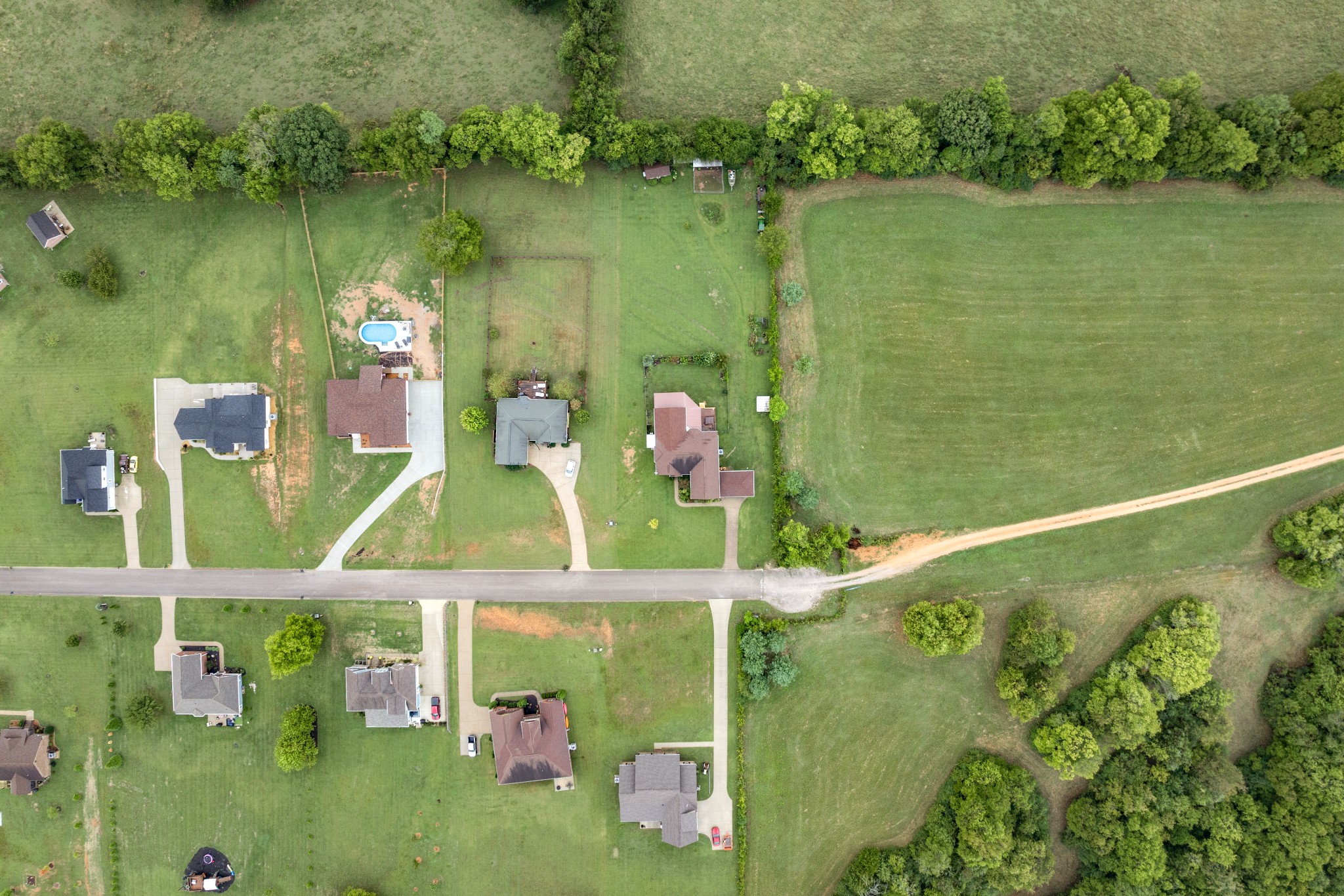 1855 Lochlann Dr Property Photo 38