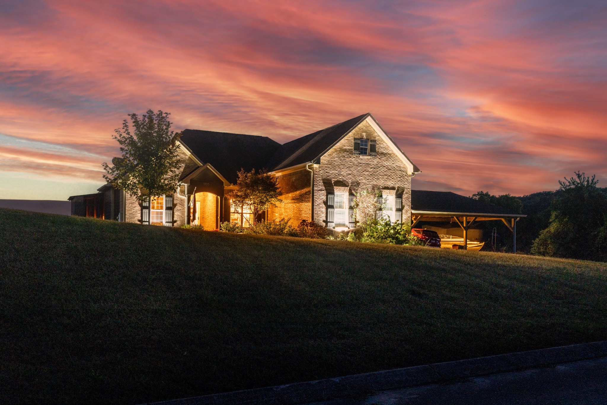 1855 Lochlann Dr Property Photo 39