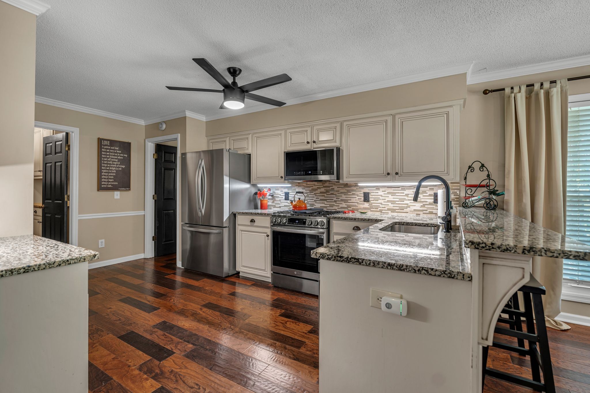 801 Douglas Dr Property Photo 10