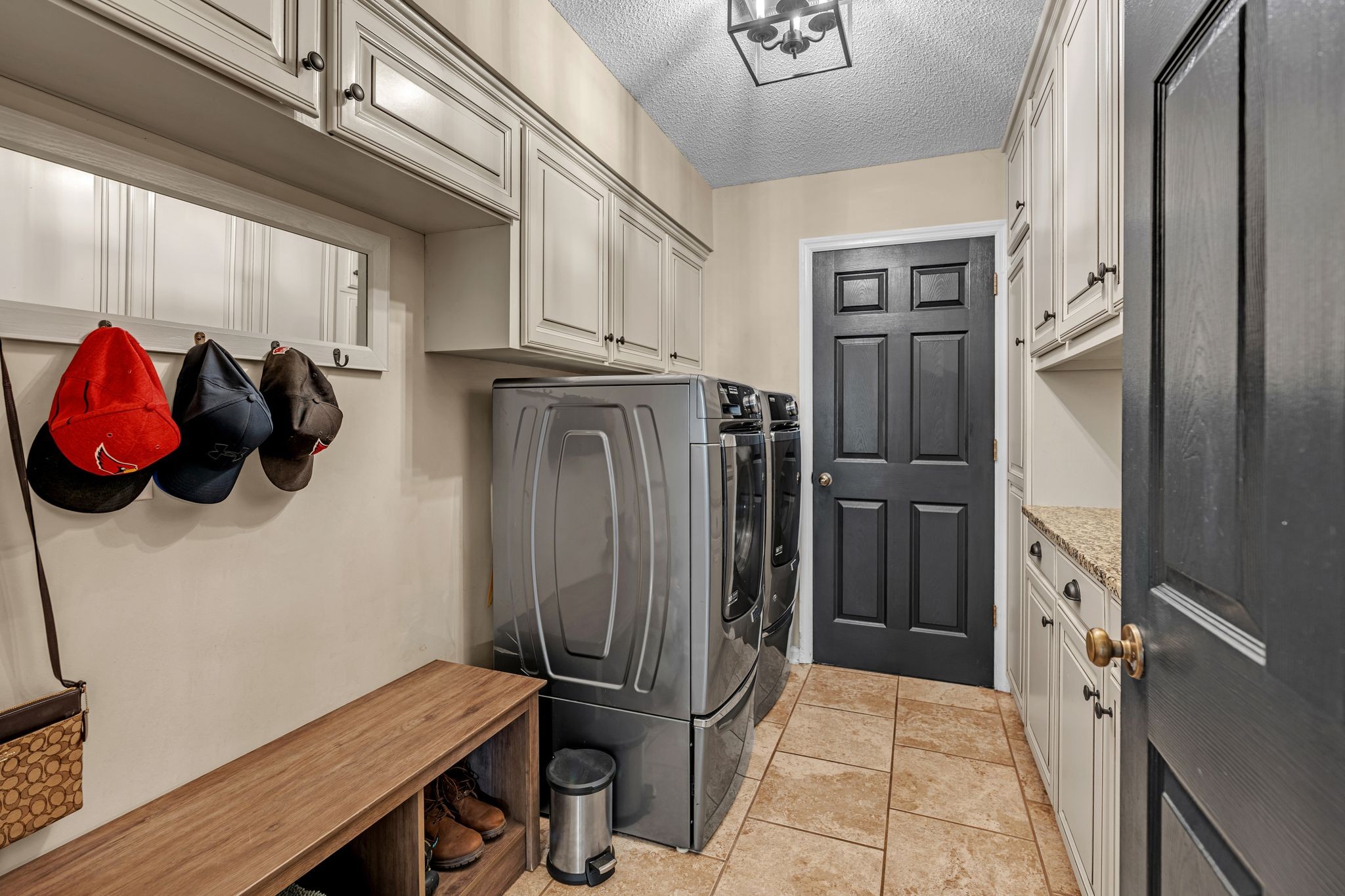 801 Douglas Dr Property Photo 12