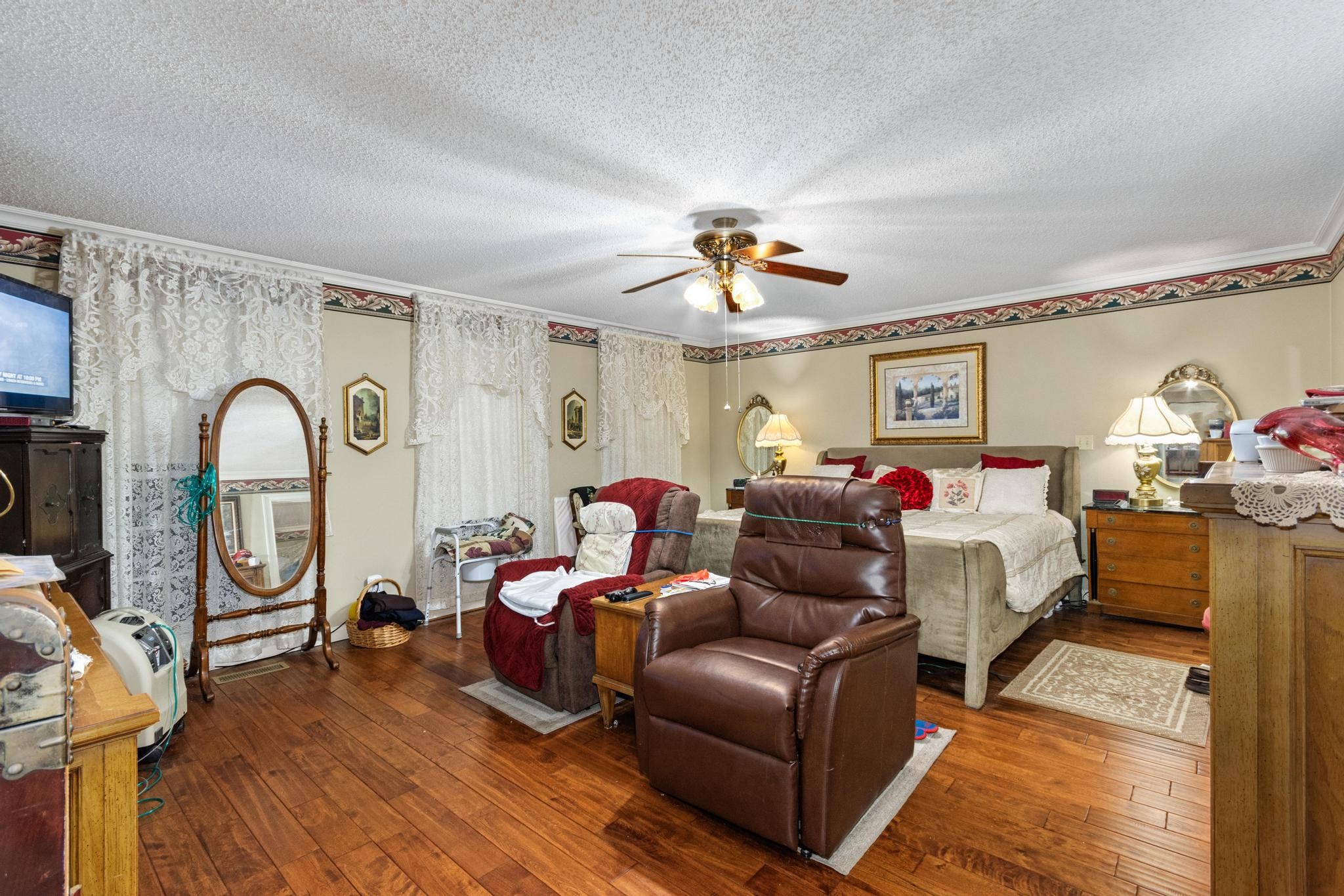 225 Blue Springs Blvd Property Photo 15