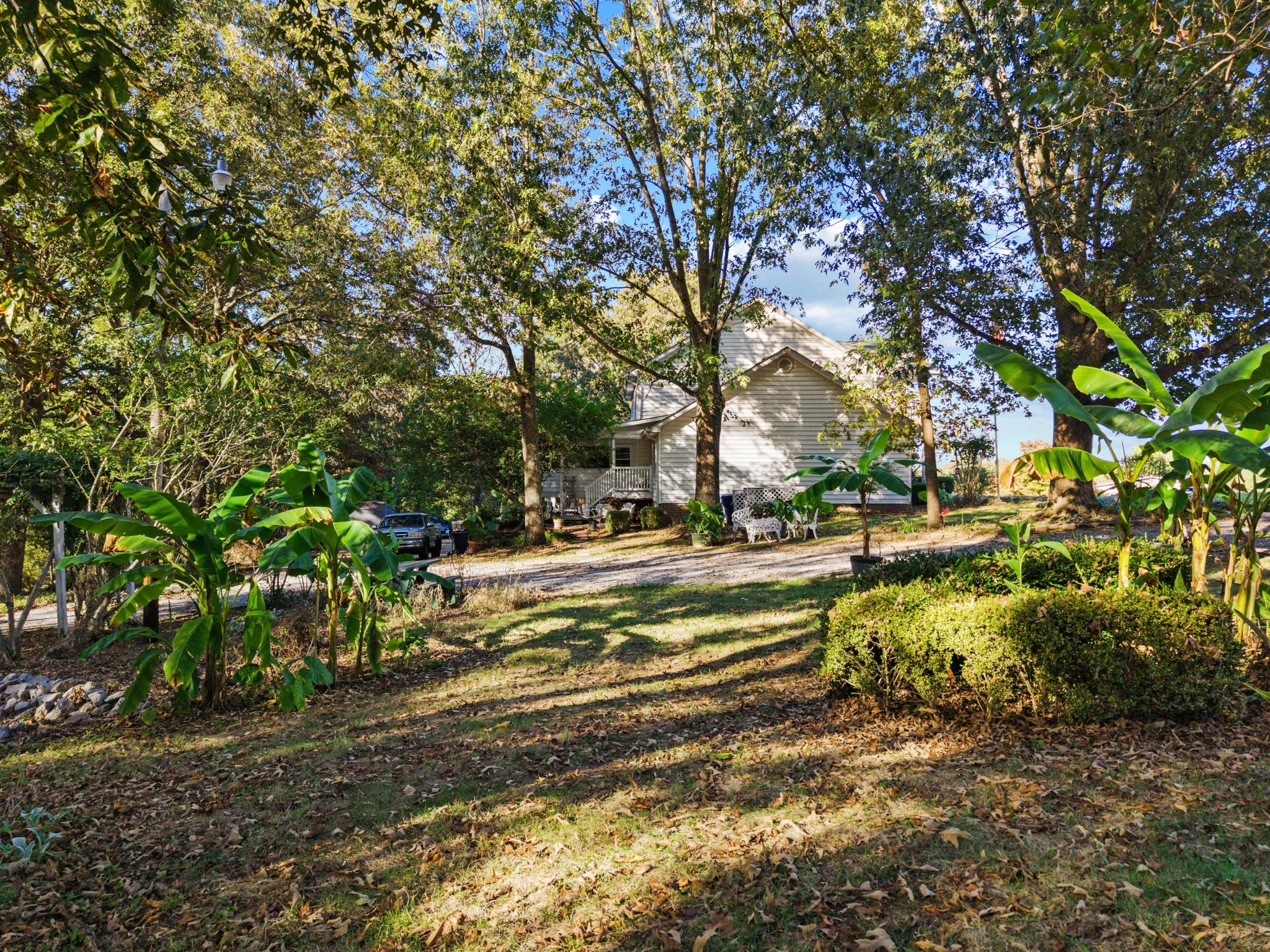 225 Blue Springs Blvd Property Photo 27