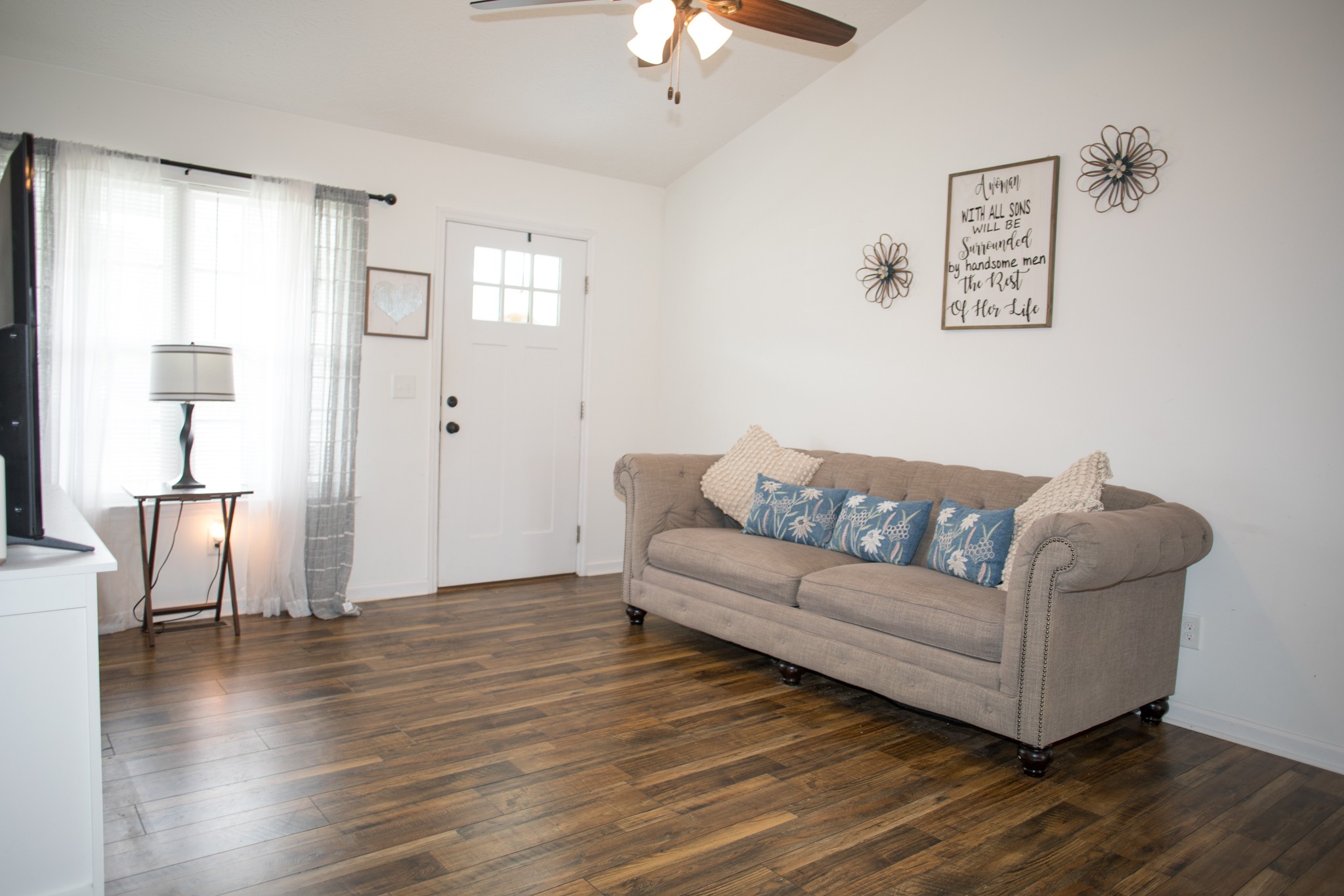 140 Rivercrest Cir Property Photo 4