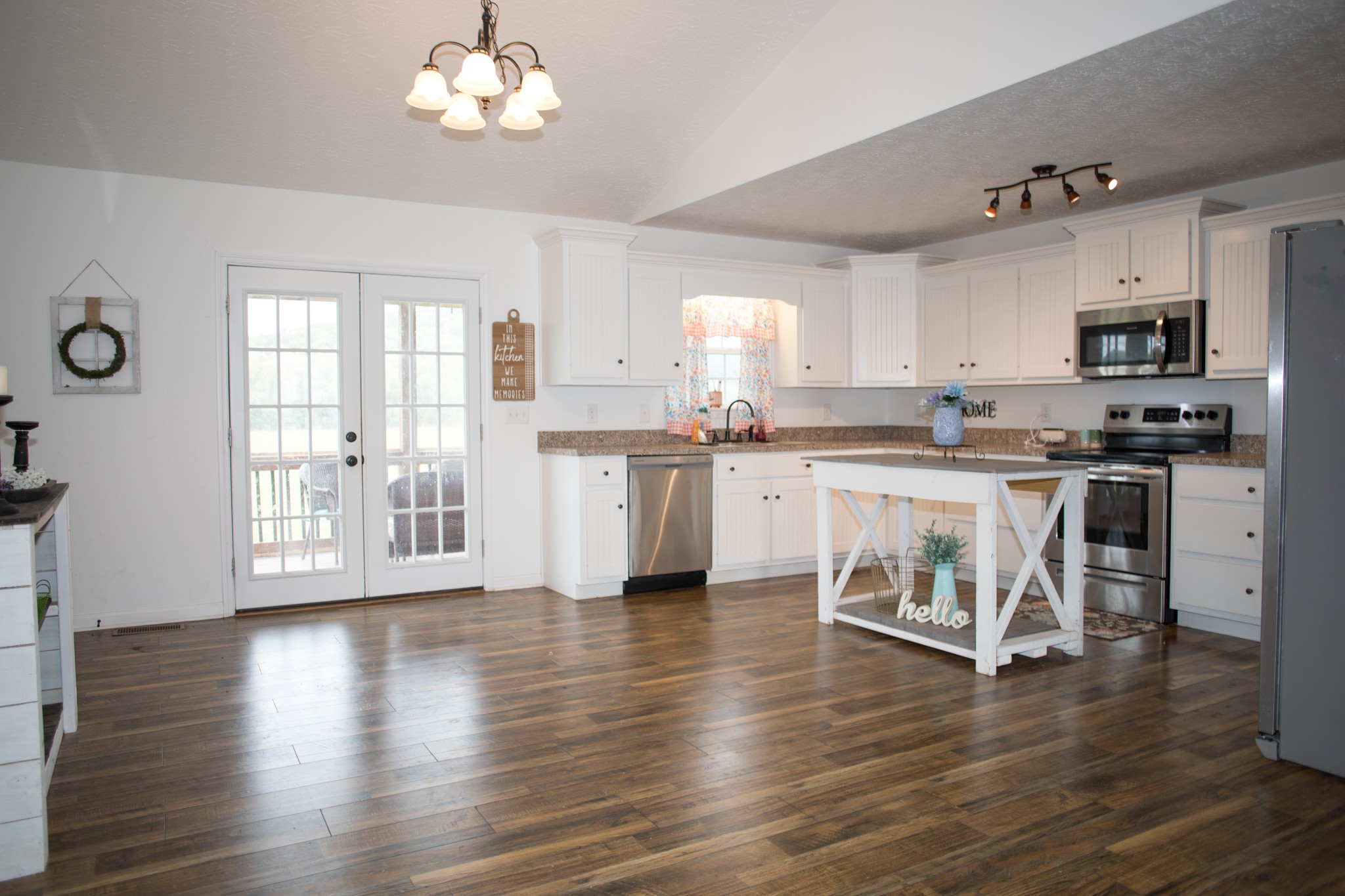 140 Rivercrest Cir Property Photo 5