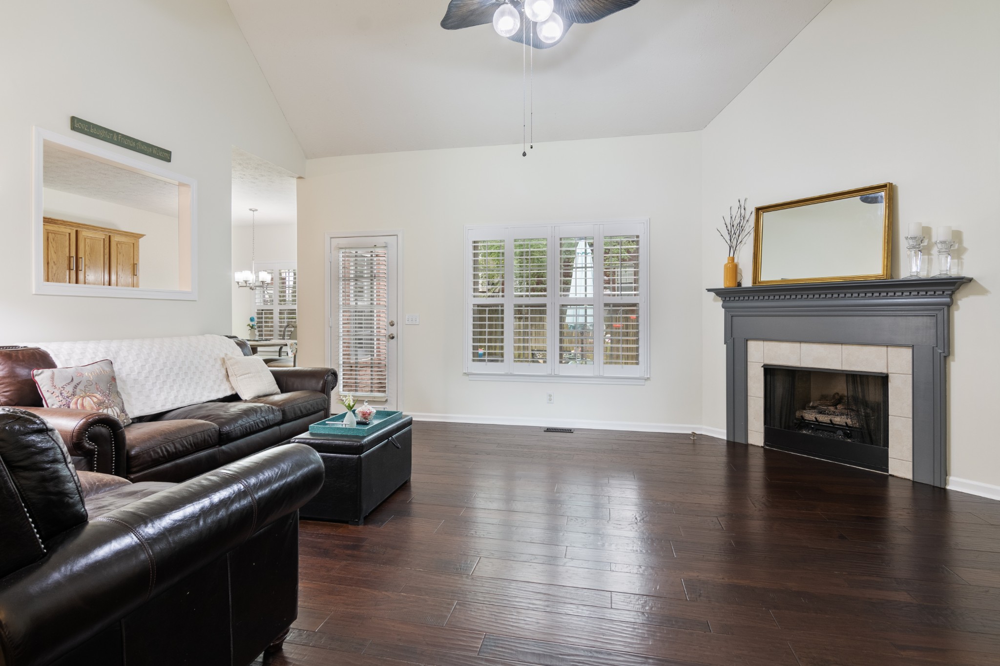 125 Cherokee Dr Property Photo 4